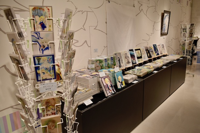 2017年10月7日(土)より北九州市漫画ミュージアムで展示会「竹宮 惠子 カレイドスコープ 50th Anniversary」が始まりました。初日の様子をお届けします。