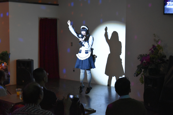 2017年11月16日(木)に福岡県の中洲ゲイツビル7Fにあるル・ジャルダンで「歌姫★ステージ」が開催されます。mayroomシロ