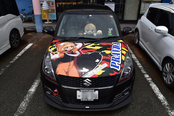 2019年9月1日(日)に熊本市のnamcoワンダーシティ南熊本店でガルパンの声優トークショーが開催。痛車「プラウダ高校」