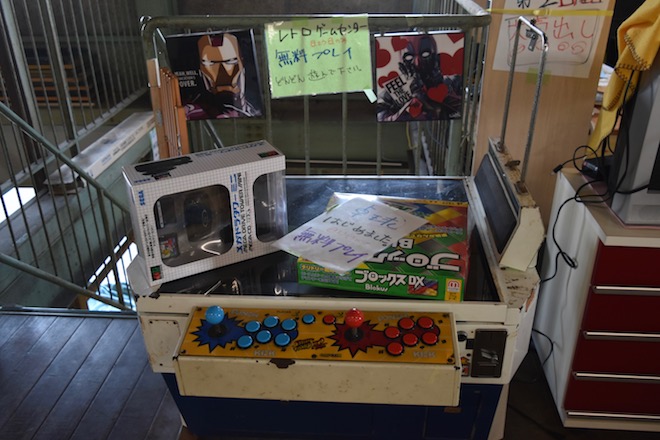 2020年1月5日(日)に佐賀市諸富町のファミコンショップ「ぼったくり」＆レトロゲームセンター(兼 ミキティの激安家具SHOP!、株式会社ニッカ)に行ってきました。その様子をお届けします。