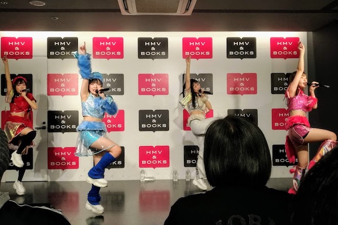 2020年1月10日(金)に福岡県博多区のHMV&BOOKS HAKATAで、女性アイドルグループ「クマリデパート」の楽曲『極LOVE浄土』発売リリース記念イベントが開催されました。